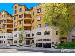 Photo #2: 1044078 Listing