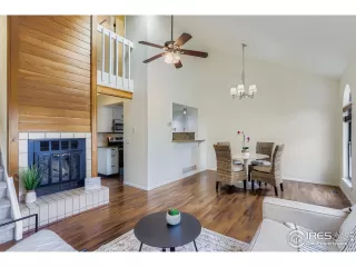 Photo #1: 1044145 Listing