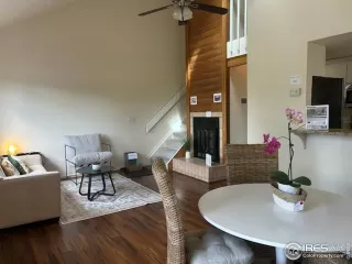 Photo #3: 1044145 Listing