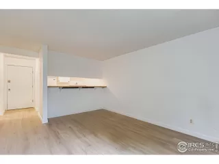 Photo #3: 1044175 Listing