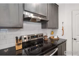 Photo #6: 1044194 Listing 