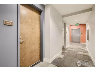 Photo #4: 1044213 Listing