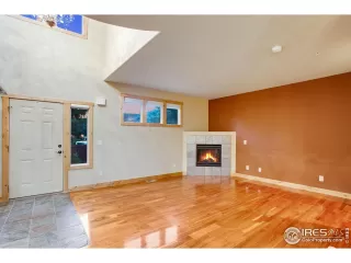 Photo #3: 1044243 Listing 