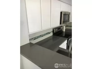 Photo #5: 1044420 Listing 