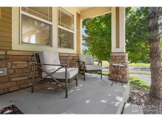 Photo #4: 1044426 Listing