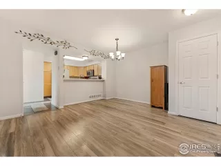 Photo #5: 1044427 Listing 