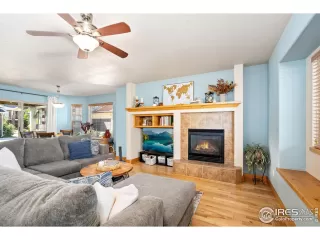 Photo #3: 1044431 Listing