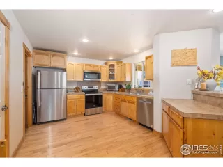 Photo #6: 1044431 Listing