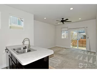 Photo #2: 1044448 Listing