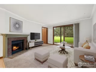 Photo #3: 1044515 Listing 