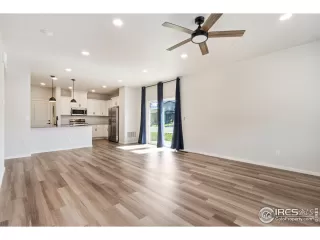 Photo #3: 1044531 Listing