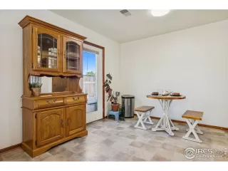 Photo #6: 1044567 Listing