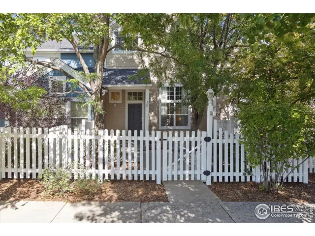 MLS: 1044624 Condo For Sale