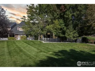 Photo #3: 1044624 Listing