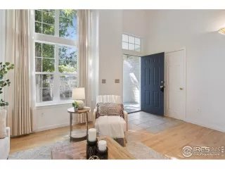 Photo #5: 1044624 Listing