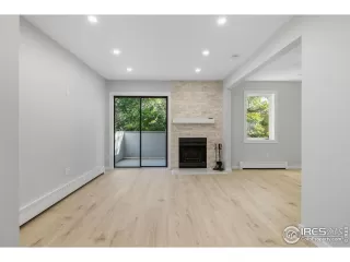 Photo #5: 1044679 Listing