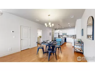 Photo #5: 1044746 Listing 