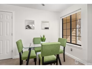 Photo #5: 1044754 Listing