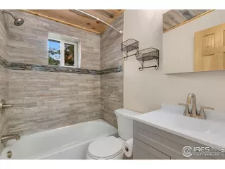 Photo #5: 1044804 Listing 