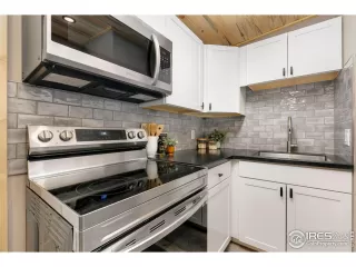 Photo #6: 1044804 Listing 