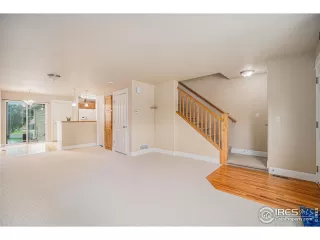 Photo #2: 1044852 Listing