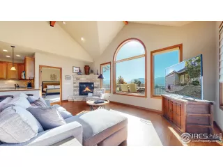 Photo #5: 1044886 Listing 