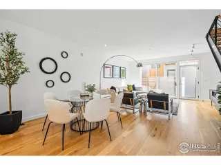 Photo #6: 1044985 Listing 