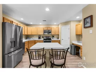 Photo #3: 1045022 Listing