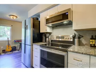 Photo #5: 1045043 Listing 