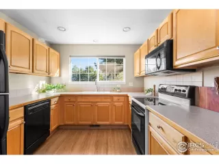 Photo #5: 1045061 Listing 