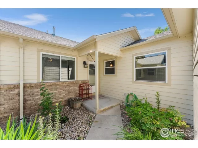 MLS: 1045072 Condo For Sale