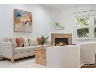 Photo #2: 1045089 Listing