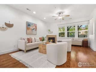 Photo #3: 1045089 Listing