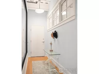 Photo #3: 1045241 Listing