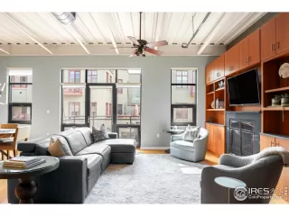 Photo #5: 1045241 Listing