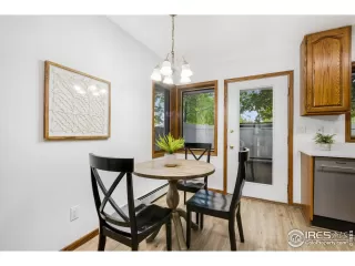 Photo #4: 1045278 Listing