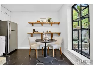 Photo #4: 1045322 Listing 