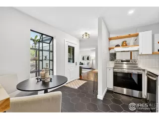 Photo #6: 1045322 Listing 