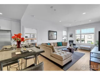 Photo #5: 1045362 Listing