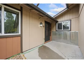 Photo #2: 1045374 Listing