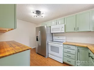 Photo #4: 1045374 Listing