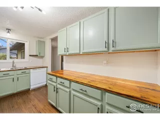 Photo #5: 1045374 Listing