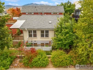 Photo #2: 1045379 Listing