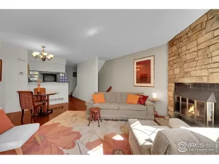 Photo #4: 1045411 Listing 