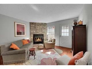 Photo #6: 1045411 Listing 