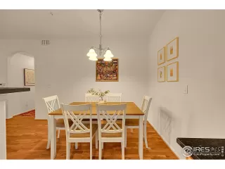 Photo #4: 1045461 Listing