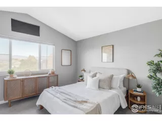 Photo #3: 1045465 Listing