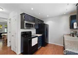 Photo #4: 1045504 Listing