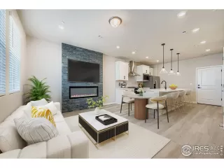 Photo #2: 1045526 Listing 