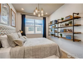 Photo #5: 1045526 Listing 